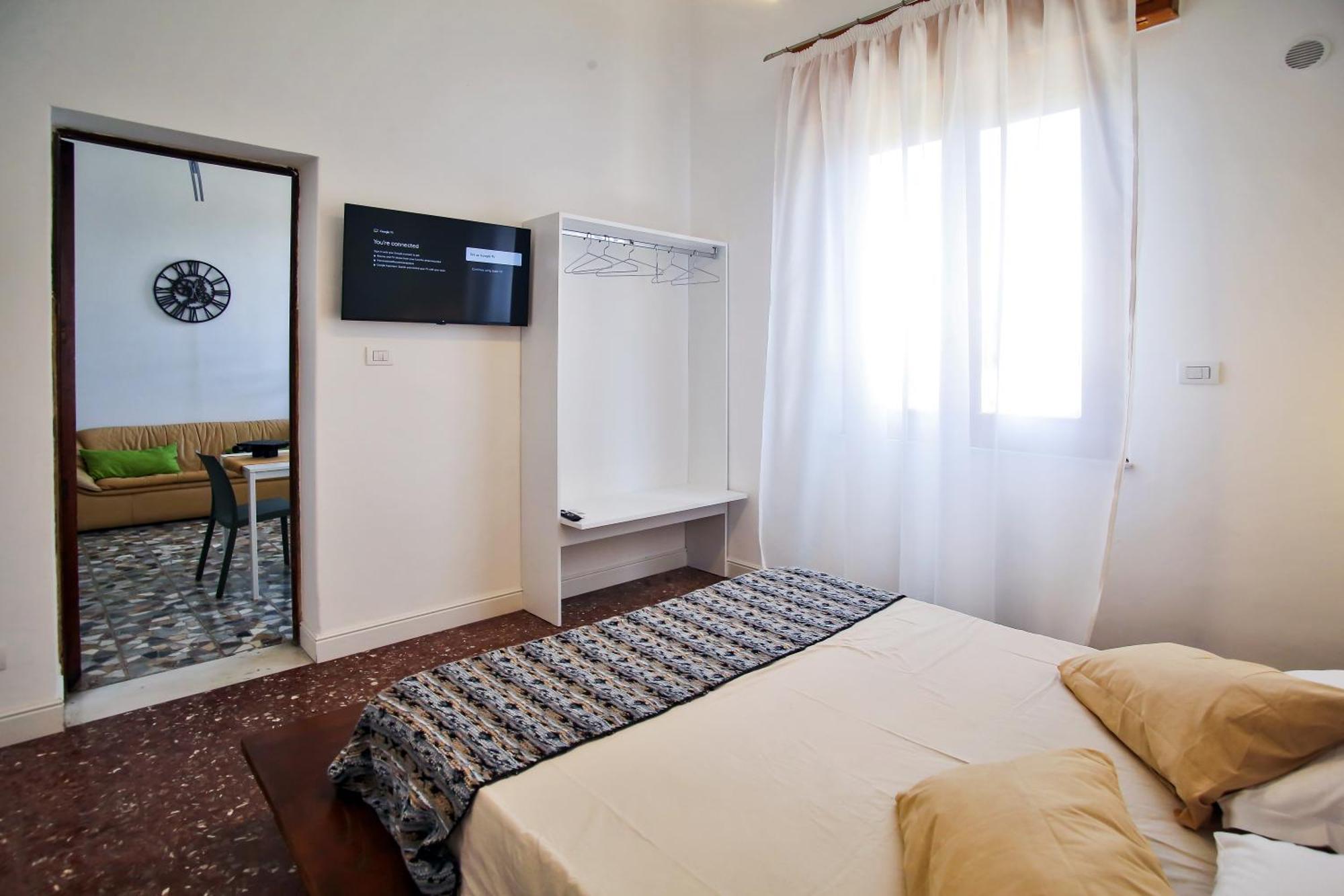 Tiritu Apartments Catania Exteriör bild